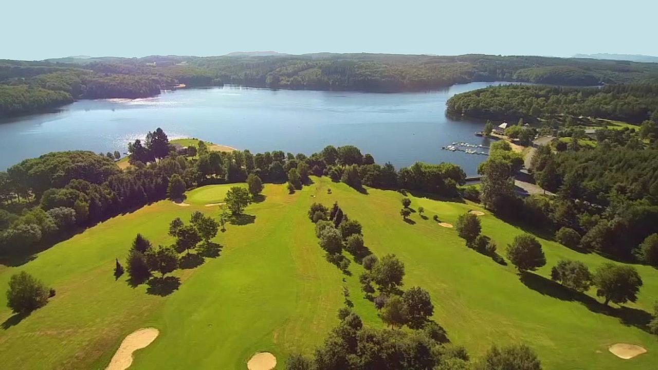 Logis Hotel du Lac Neuvic  Buitenkant foto