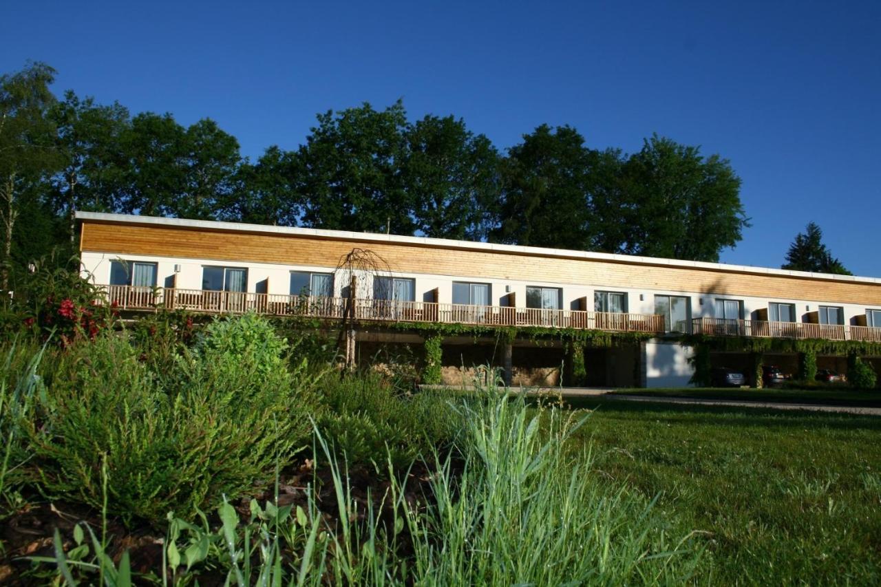 Logis Hotel du Lac Neuvic  Kamer foto